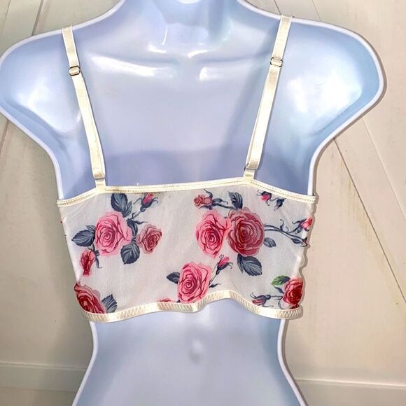 Eyelash Lace Flower Open Back Sheer Adjustable Strap Crop Cami - Picture 5 of 10